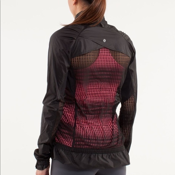 LULULEMON | Run Wild Jacket Mesh Windbreaker Black Size 4 - Picture 2 of 11